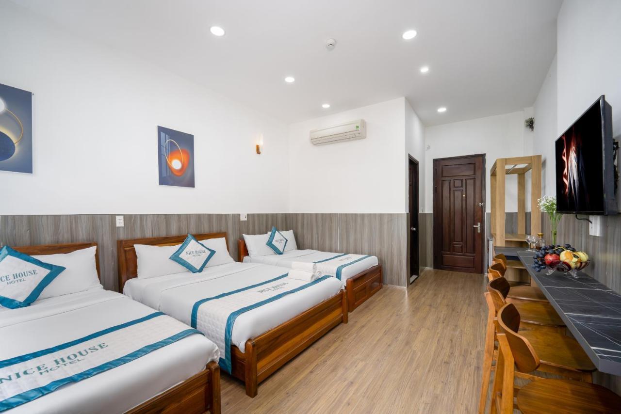 דה נאנג Nice House Hotel - Near My Khe Beach מראה חיצוני תמונה